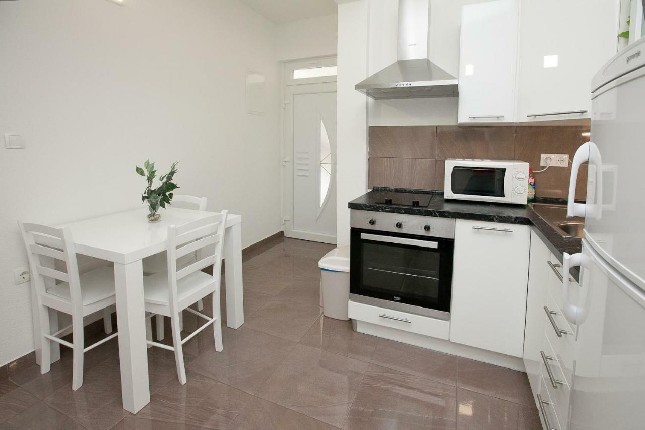 Apartman 1 Zara Esterno foto