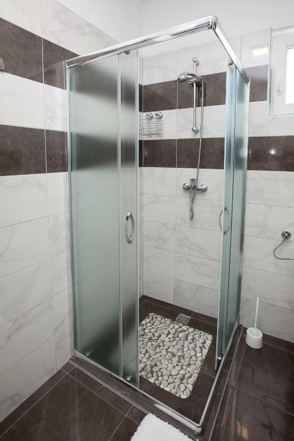 Apartman 1 Zara Esterno foto