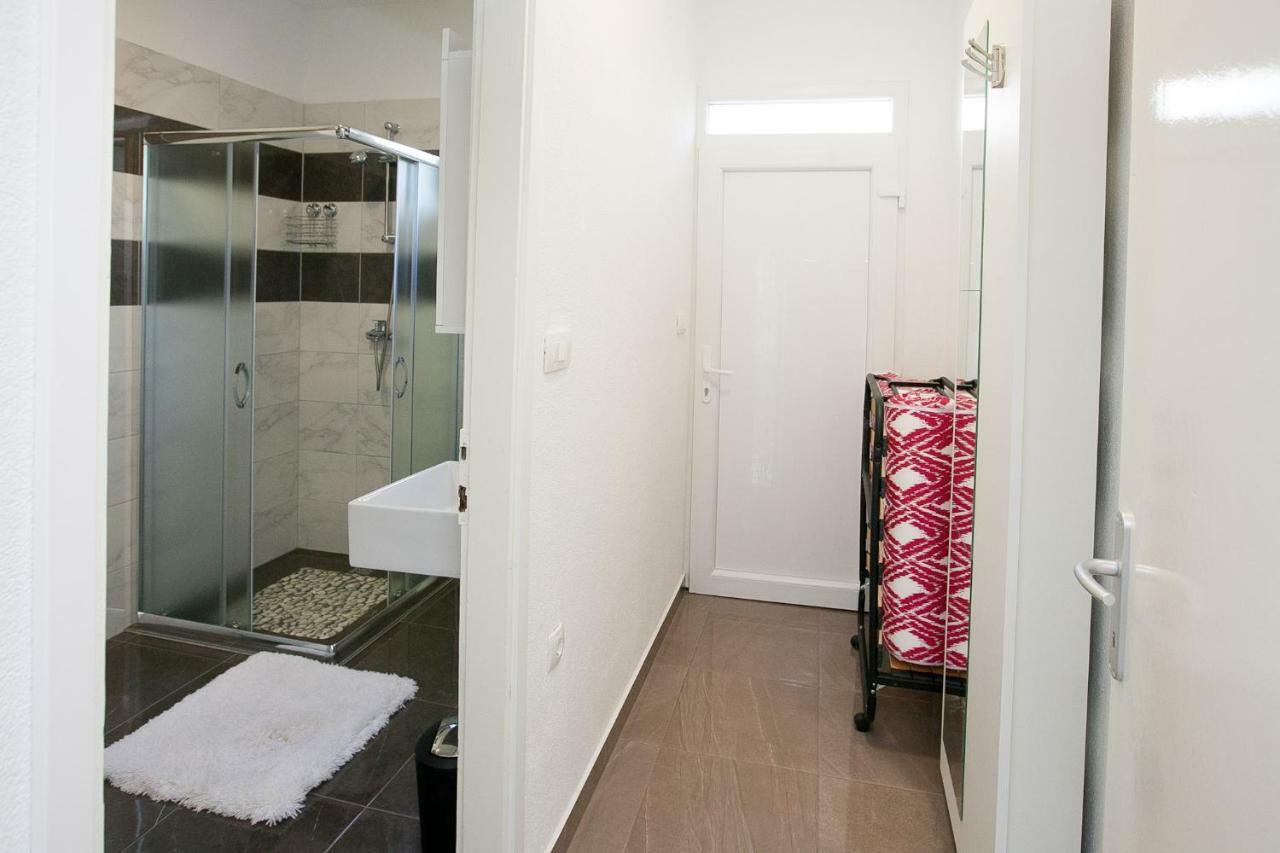 Apartman 1 Zara Esterno foto
